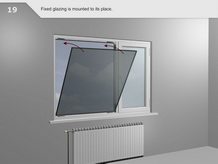 يتم تركيب لزجاج الثابت في مكانه.